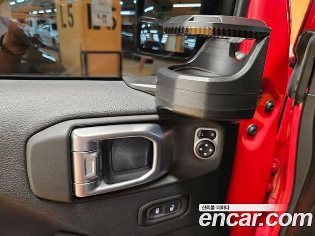 Jeep Wrangler 2019 — Photo 8/20