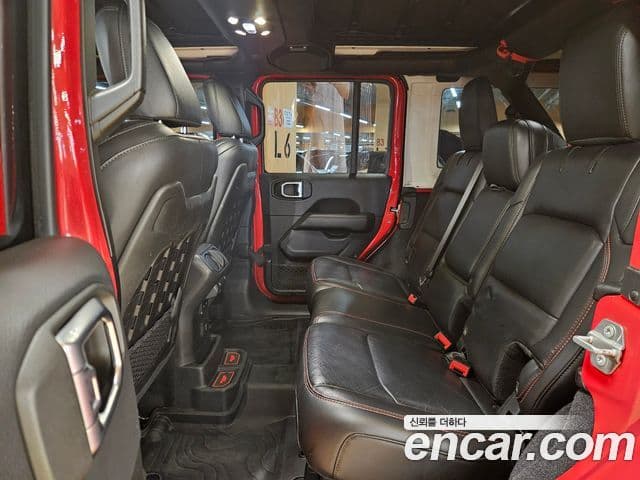 Jeep Wrangler 2019 — Photo 10/20