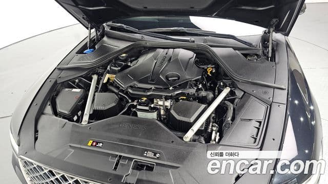 Genesis Electrified G80 2020 — фото 6 из 20