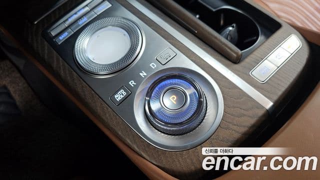 Genesis Electrified G80 2020 — Şəkil 9/20
