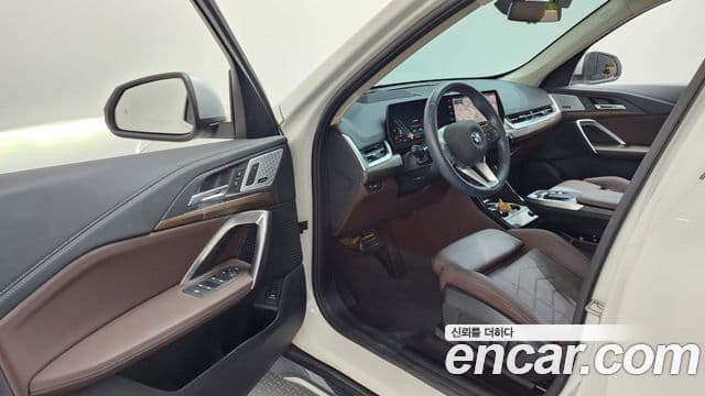 BMW X1 2024 — Şəkil 10/20