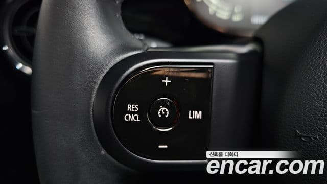 Mini Cooper 2021 — Фото 17/20