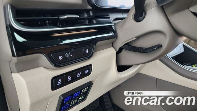 Kia Carnival 2024 — Photo 4/38