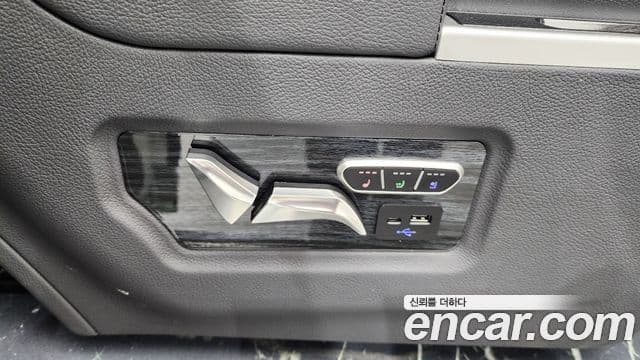 Kia Carnival 2024 — Photo 21/38