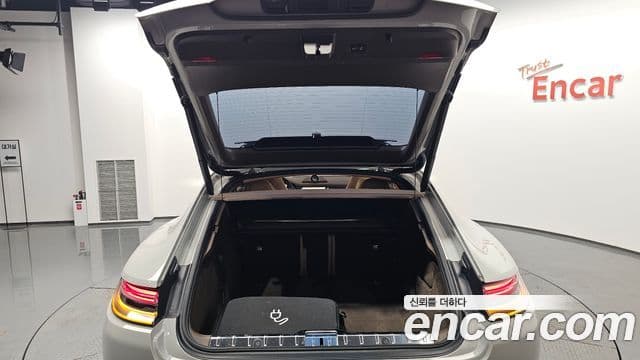 Porsche Panamera 2022 — Photo 6/37