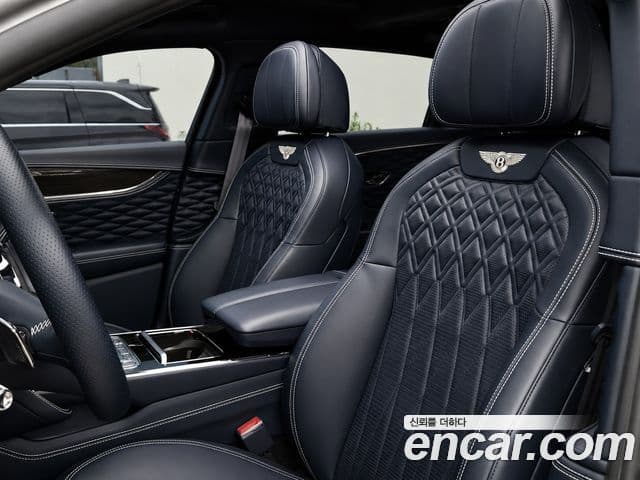 Bentley Flying Spur 2022 — Şəkil 8/20
