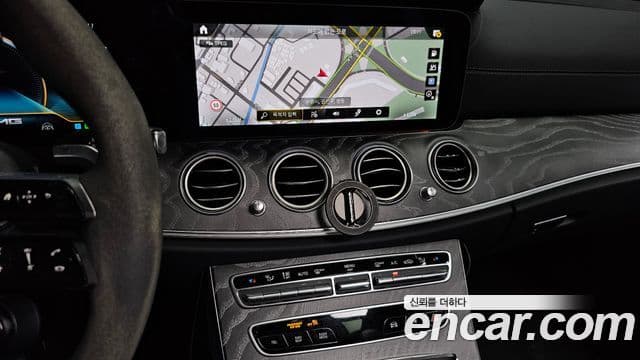 Mercedes-Benz E-Class 2022 — Şəkil 13/20