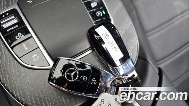 Mercedes-Benz E-Class 2022 — Photo 14/37