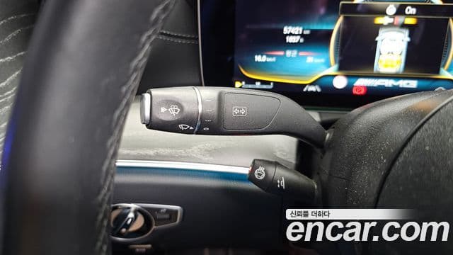Mercedes-Benz E-Class 2022 — Photo 32/37