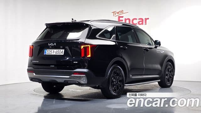 Kia Sorento 2024 — Фото 2/20