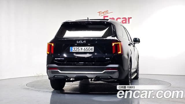Kia Sorento 2024 — Фото 4/20