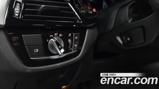 BMW 5 Series 2022 — ფოტო 14/20