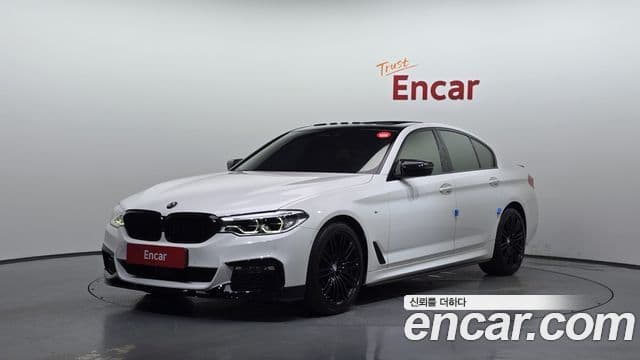 BMW 5 Series 2018 — Şəkil 1/20
