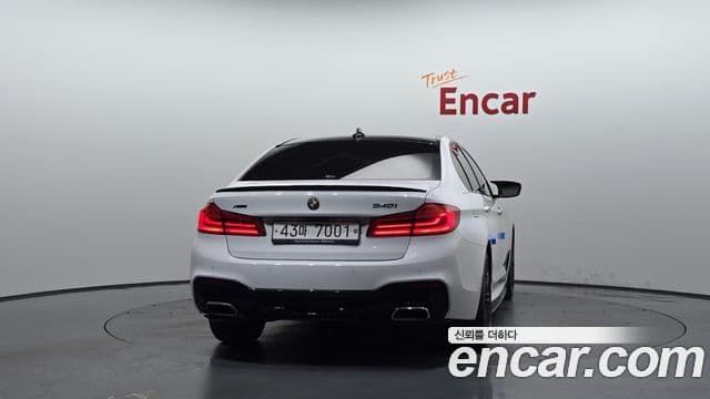 BMW 5 Series 2018 — фото 4 из 20