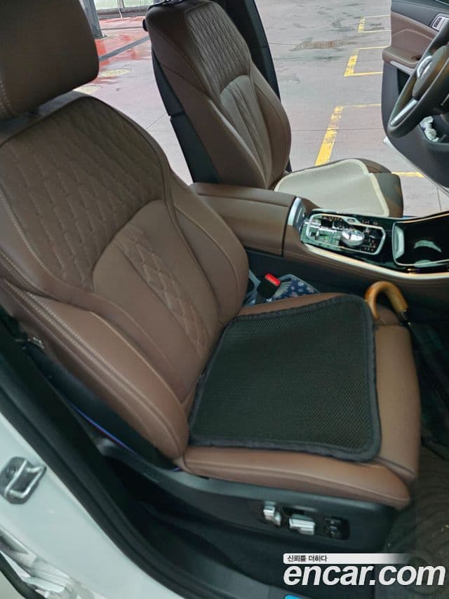 BMW X5 2025 — Фото 11/14