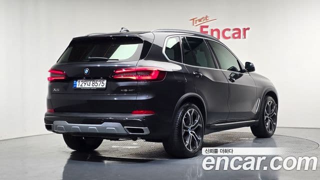 BMW X5 2022 — Şəkil 26/32