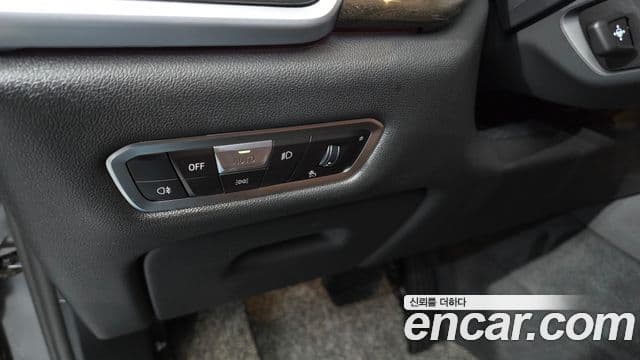 BMW X5 2022 — Şəkil 23/32