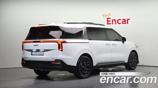 Kia Carnival 2026 — Фото 2/20