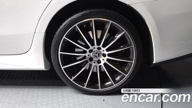 Mercedes-Benz CLS-Class 2020 — фото 5 из 20