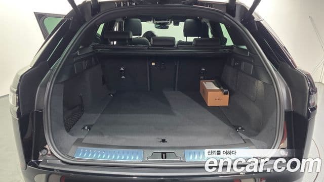 Land Rover Range Rover Velar 2025 — ფოტო 10/20