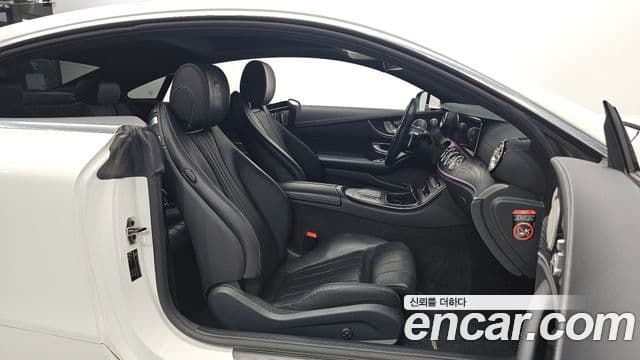 Mercedes-Benz E-Class 2022 — Şəkil 10/20