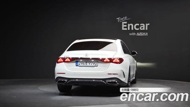 Mercedes-Benz E-Class 2025 — ფოტო 4/20