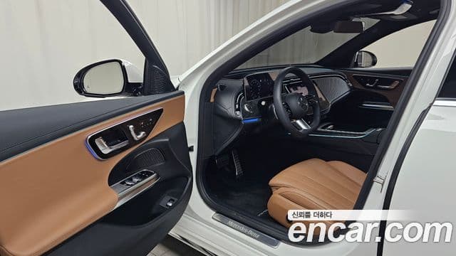 Mercedes-Benz E-Class 2025 — ფოტო 9/20