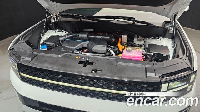 Hyundai Santa Fe 2024 — ფოტო 6/20