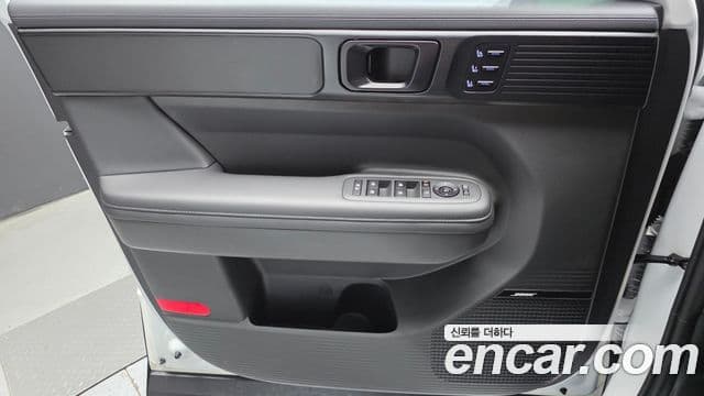 Hyundai Santa Fe 2024 — Photo 14/30