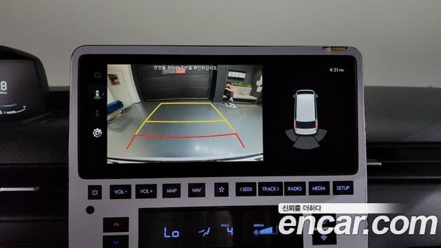 Hyundai Staria 2023 — фото 14 из 20