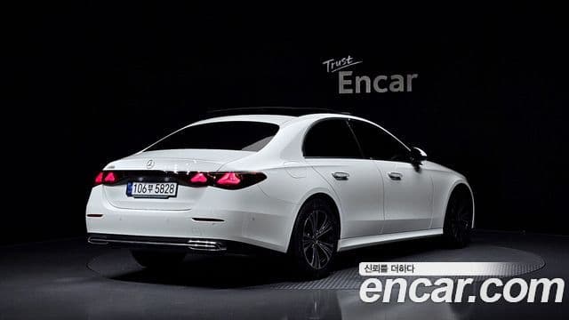 Mercedes-Benz E-Class 2025 — Şəkil 2/20