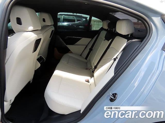 BMW 5 Series 2025 — Şəkil 6/20