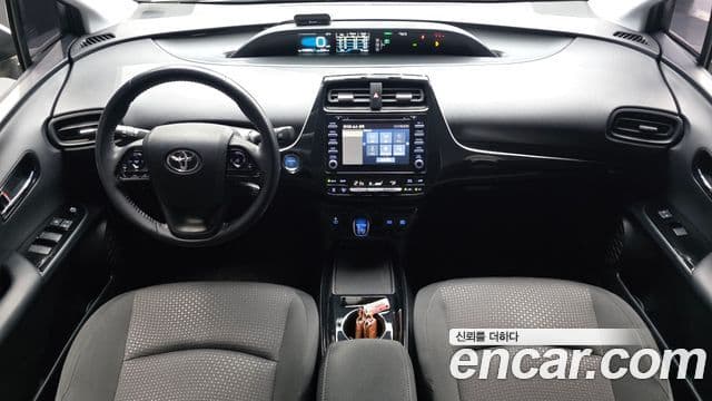 Toyota Prius 2019 — Şəkil 7/20