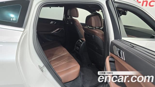 BMW X6 2022 — фото 11 из 20