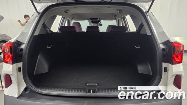 Kia Seltos 2021 — ფოტო 20/20