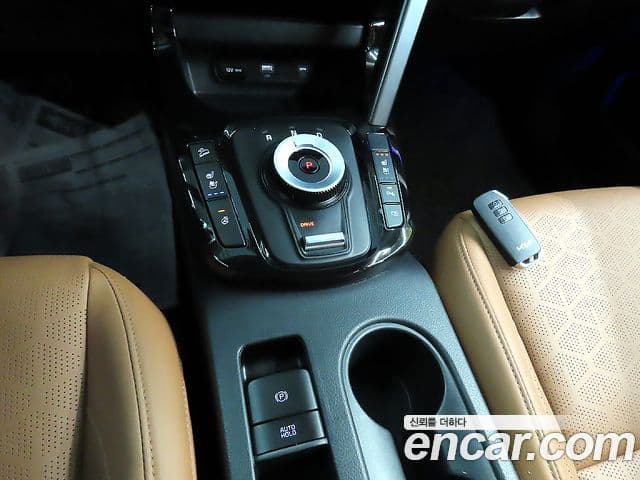 Kia Seltos 2023 — фото 7 из 20