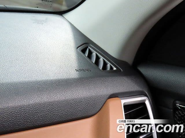 Kia Seltos 2023 — ფოტო 16/20