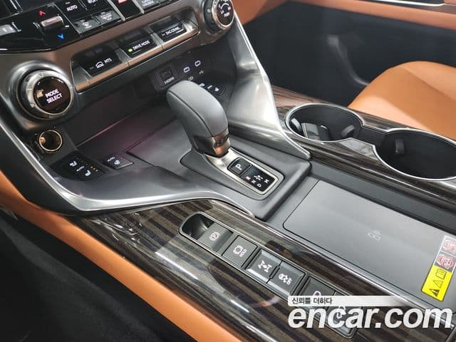 Lexus LX 2025 — Şəkil 7/20