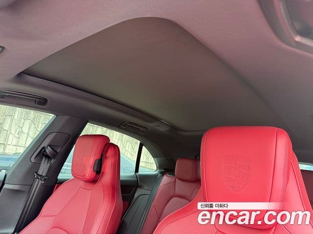 Porsche Macan EV 2025 — ფოტო 9/19