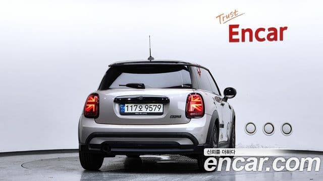 Mini Cooper 2021 — ფოტო 3/20