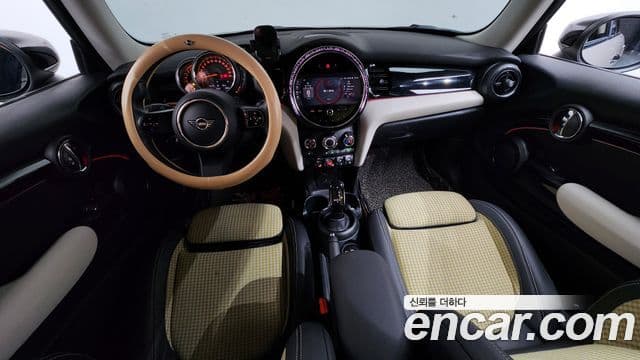 Mini Cooper 2021 — ფოტო 10/20