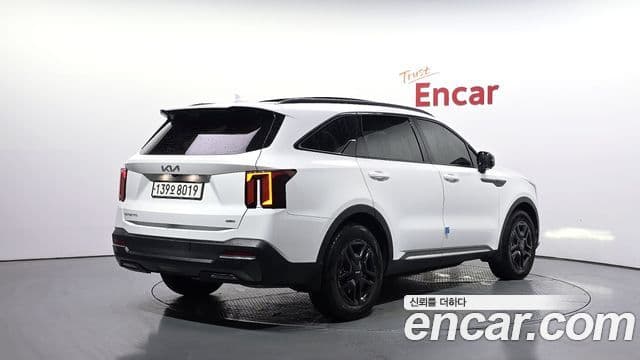 Kia Sorento 2024 — Фото 2/20