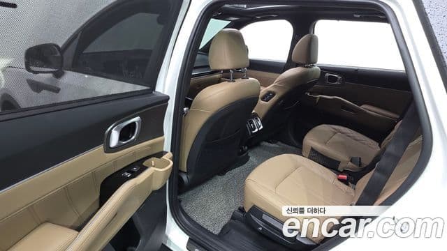 Kia Sorento 2024 — Фото 12/20