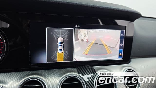 Mercedes-Benz E-Class 2018 — ფოტო 14/20