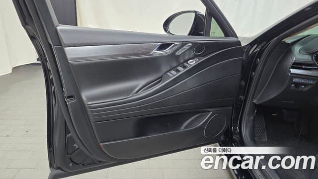 Genesis G80 2021 — Photo 22/33
