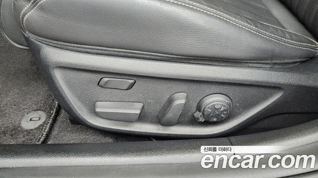 Genesis G70 2018 — Şəkil 32/36