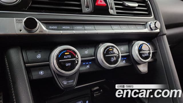 Genesis G70 2018 — Şəkil 14/36