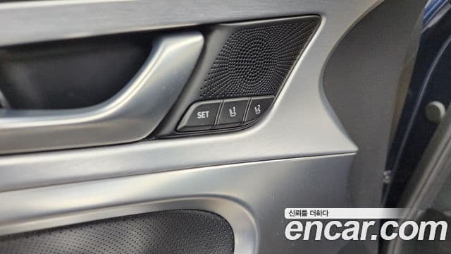 Genesis G70 2018 — Şəkil 9/36