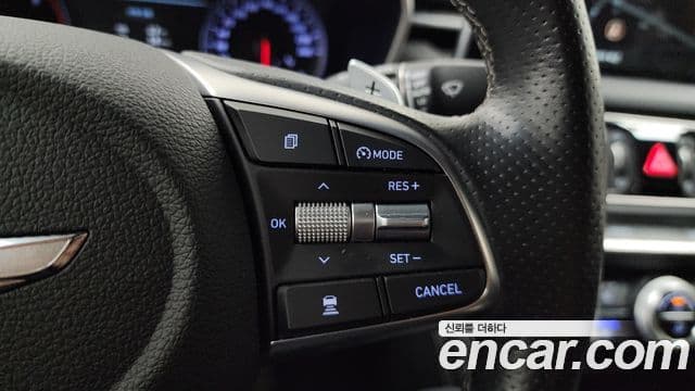 Genesis G70 2018 — Şəkil 35/36