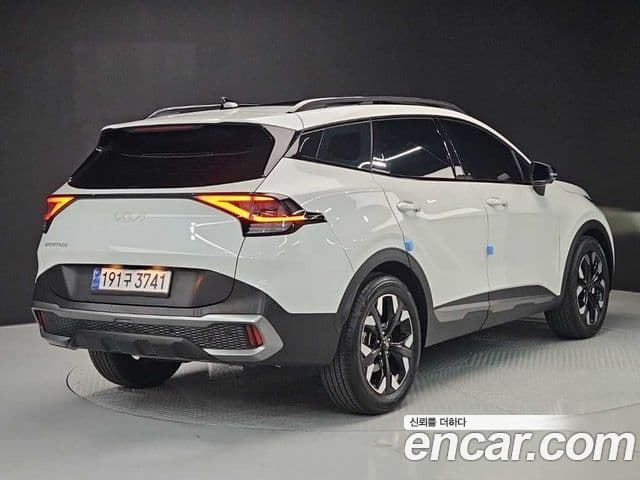 Kia Sportage 2021 — ფოტო 3/19